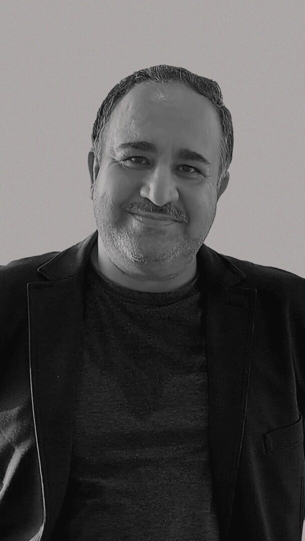 نوزت شمدين